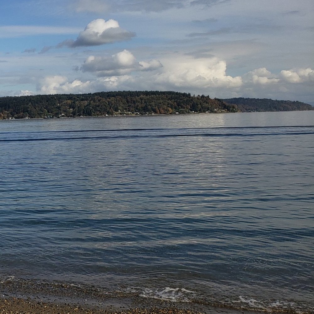 Meet your Posher, Stephanie 😊